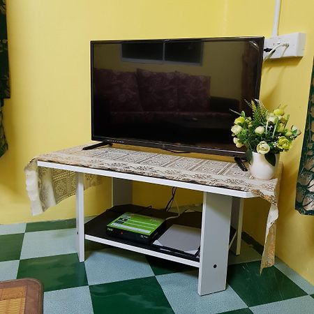 Homestay Che Kiah Куантан Екстериор снимка